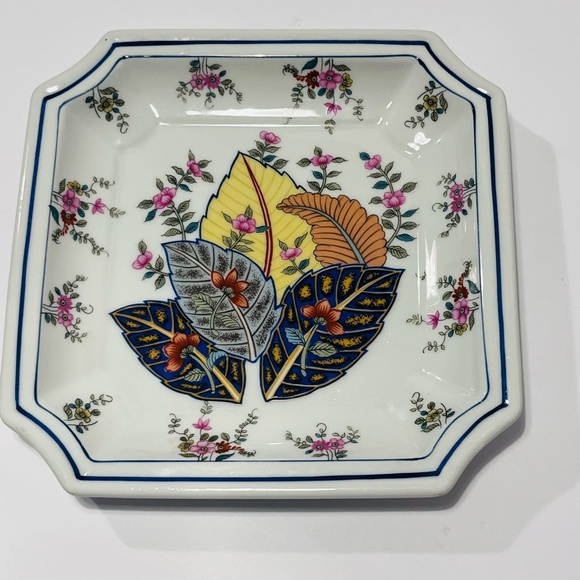 Vintage Tobacco Leaf Fine China Dish By Mann Genus Nikotinia 8”
